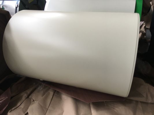 Çok fazla korozyona dayanıklılık ile 600 mm-1250 mm renkli kaplı çelik rulo