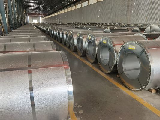600-1250mm Sıcak Dip Galvanizli Bobin Korozyona Dirençli Düzenli / Sıfır / Büyük Spangle